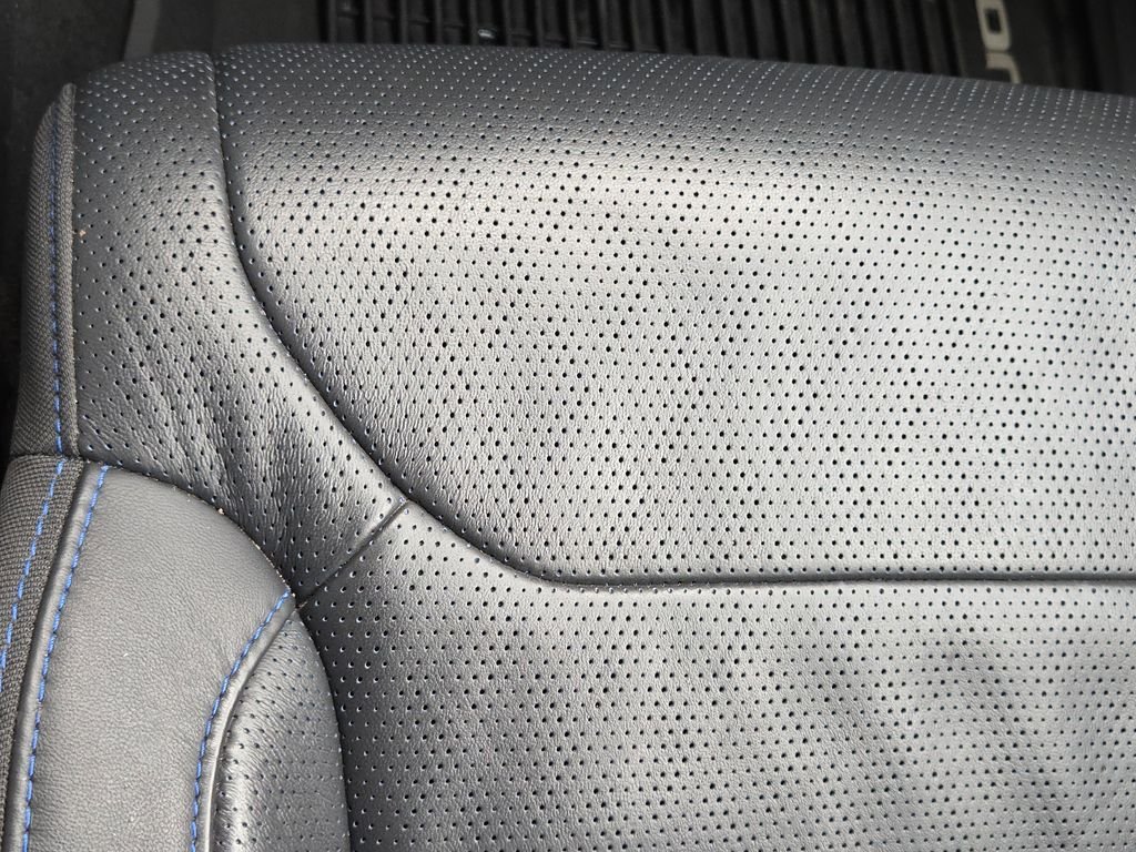 Used 2025 Silver Toyota Platinum image 28