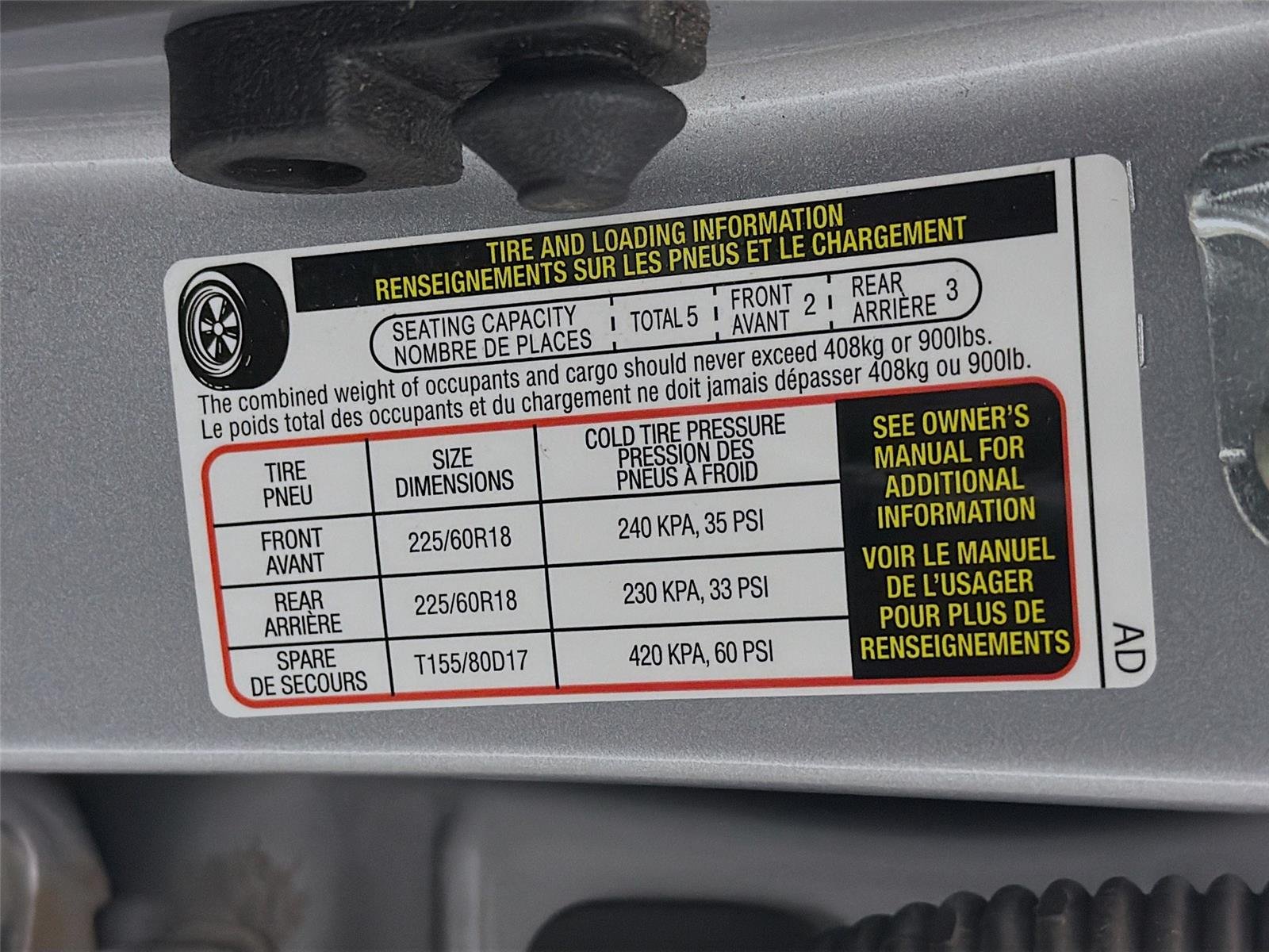 Used 2025 Ice Silver Metallic Subaru Limited image 42