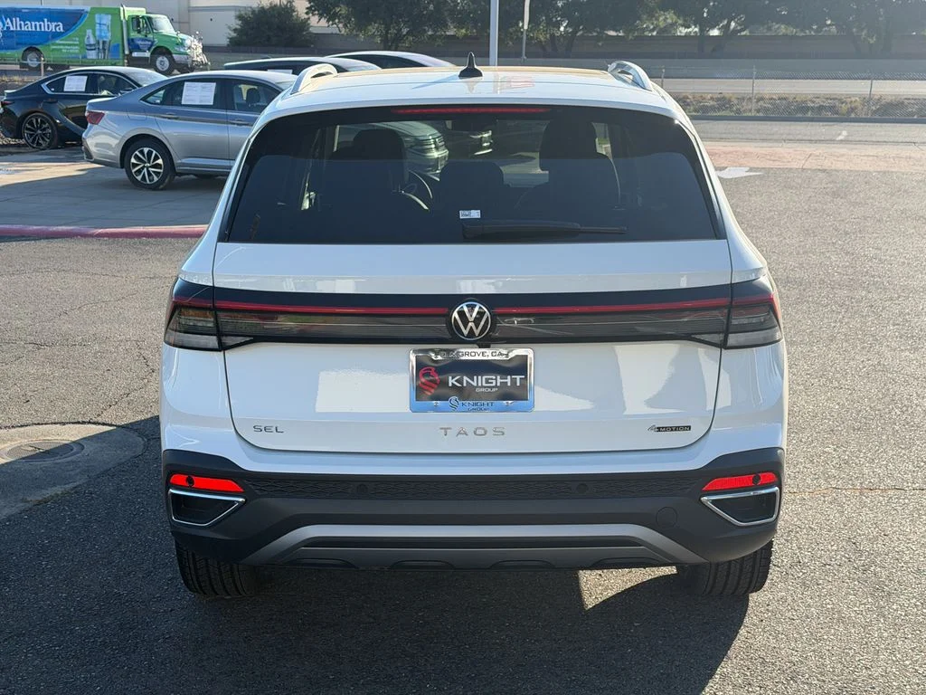 New 2026 Pure White Volkswagen 1.5T SEL image 8