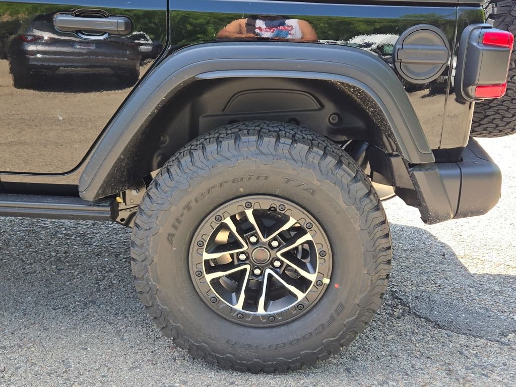 New 2026 Black Clearcoat Jeep Rubicon image 16