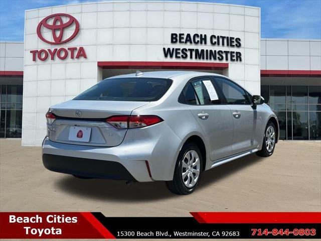 Certified Used 2023 CLASSIC SILVER METALLIC Toyota  image 12