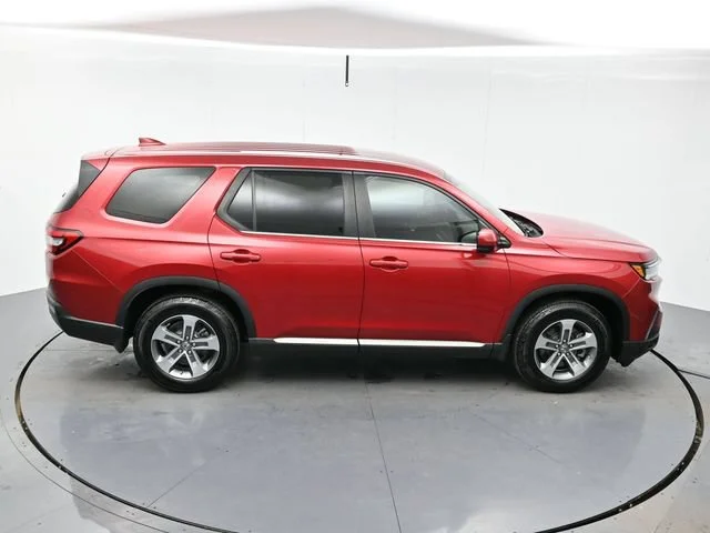 Used 2024 Radiant Red Met Honda EX-L 8 Passenger image 39