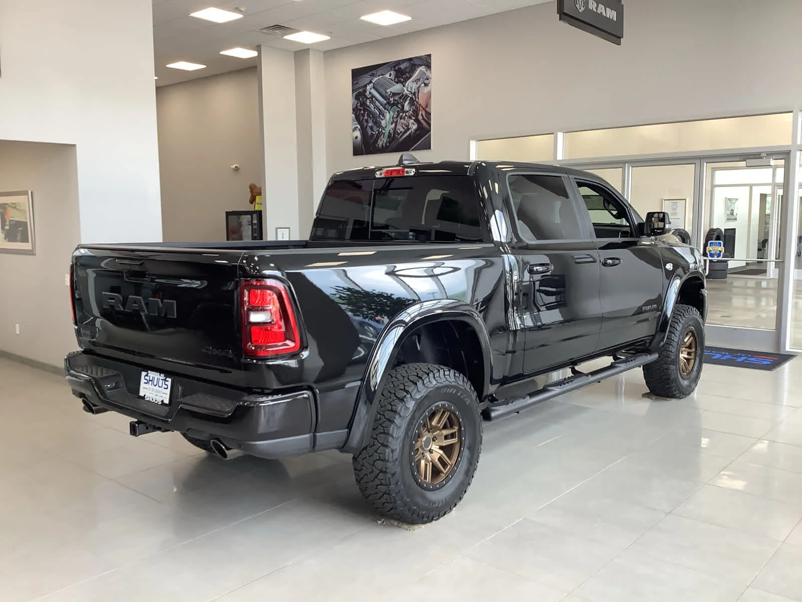 New 2026 Diamond Black Crystal Pearlcoat Ram Laramie image 2