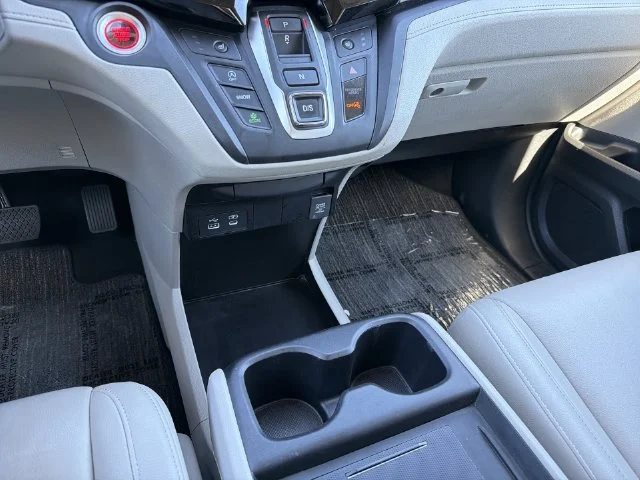 Used 2025  Honda EX-L image 24
