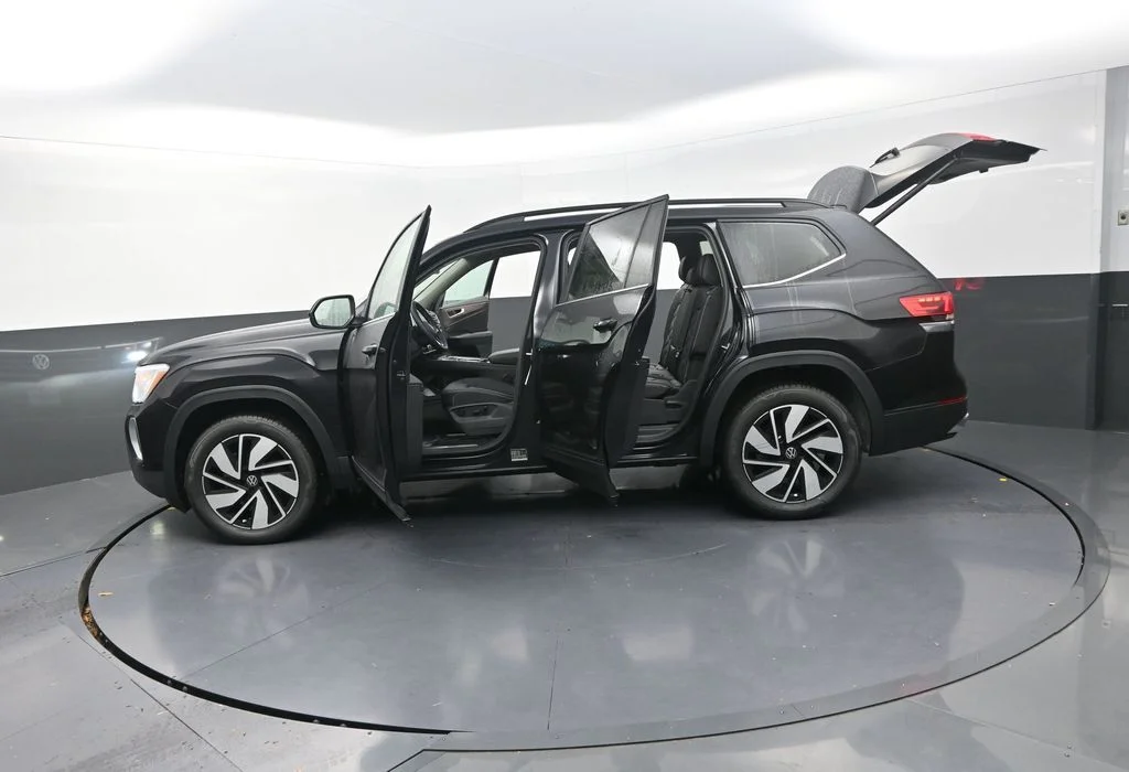 2026 Volkswagen Atlas SE w/Tech - Photo 33