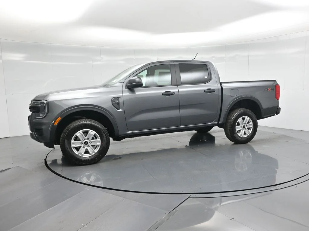 New 2025 Gray Ford XL image 28