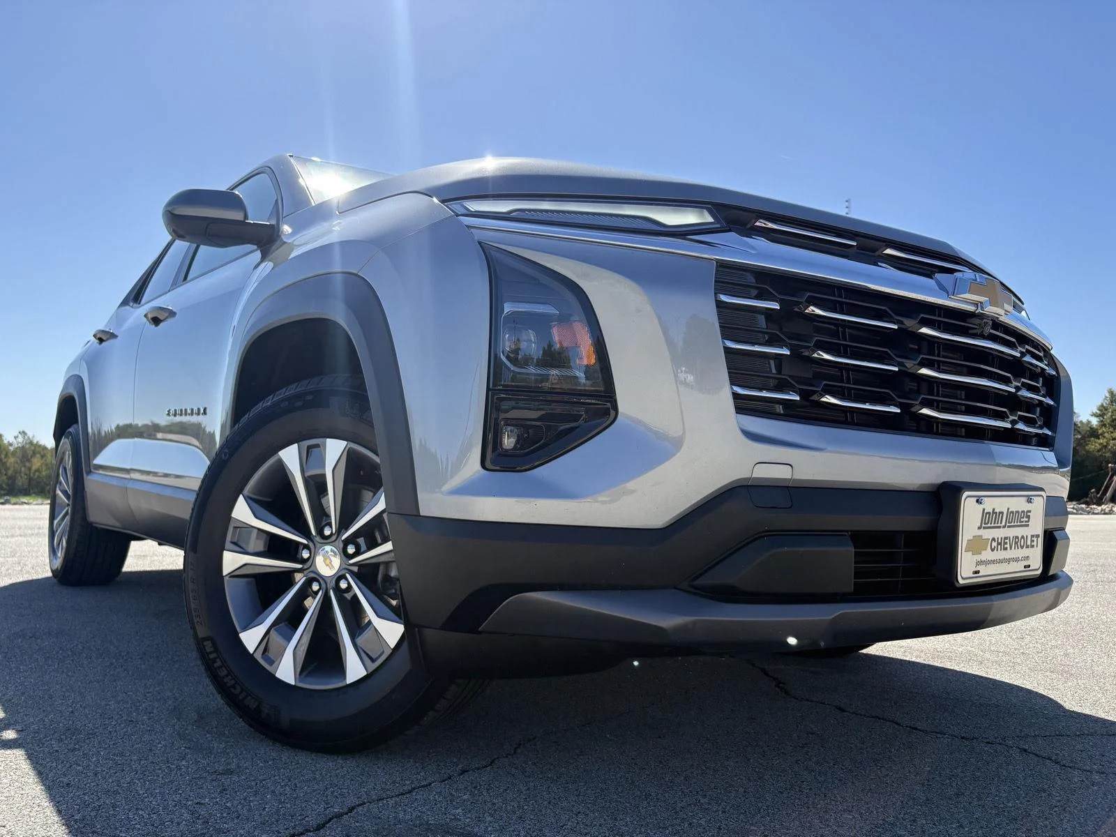 Used 2025 Sterling Gray Metallic Chevrolet AWD LT image 19