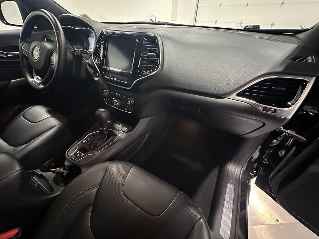 Used 2019  Jeep High Altitude image 29