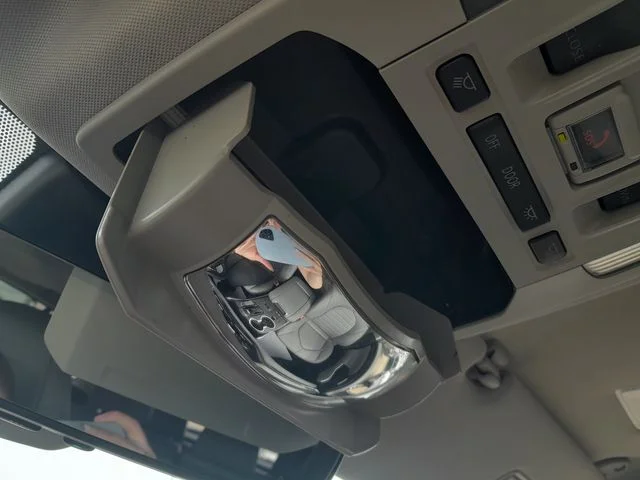 Used 2021  Toyota XLE image 30