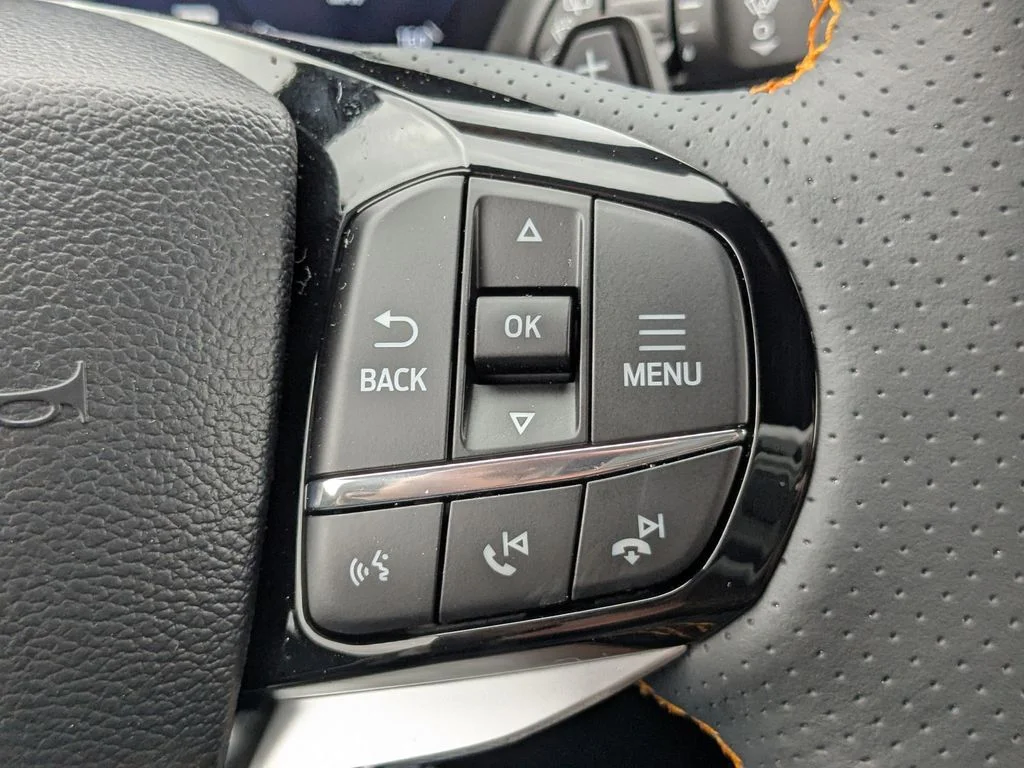 New 2026 Carbonized Gray Metallic Ford Tremor image 29