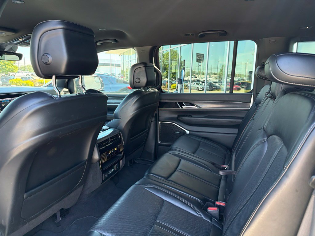 Used 2024 White Jeep Series II image 27