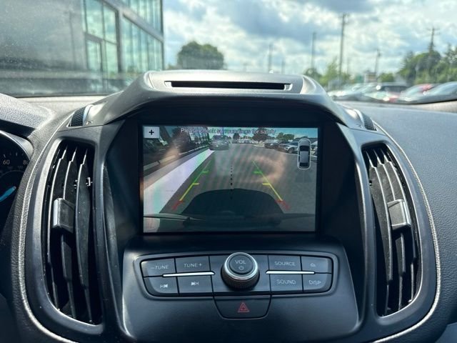 Used 2018 Black Ford SEL image 17