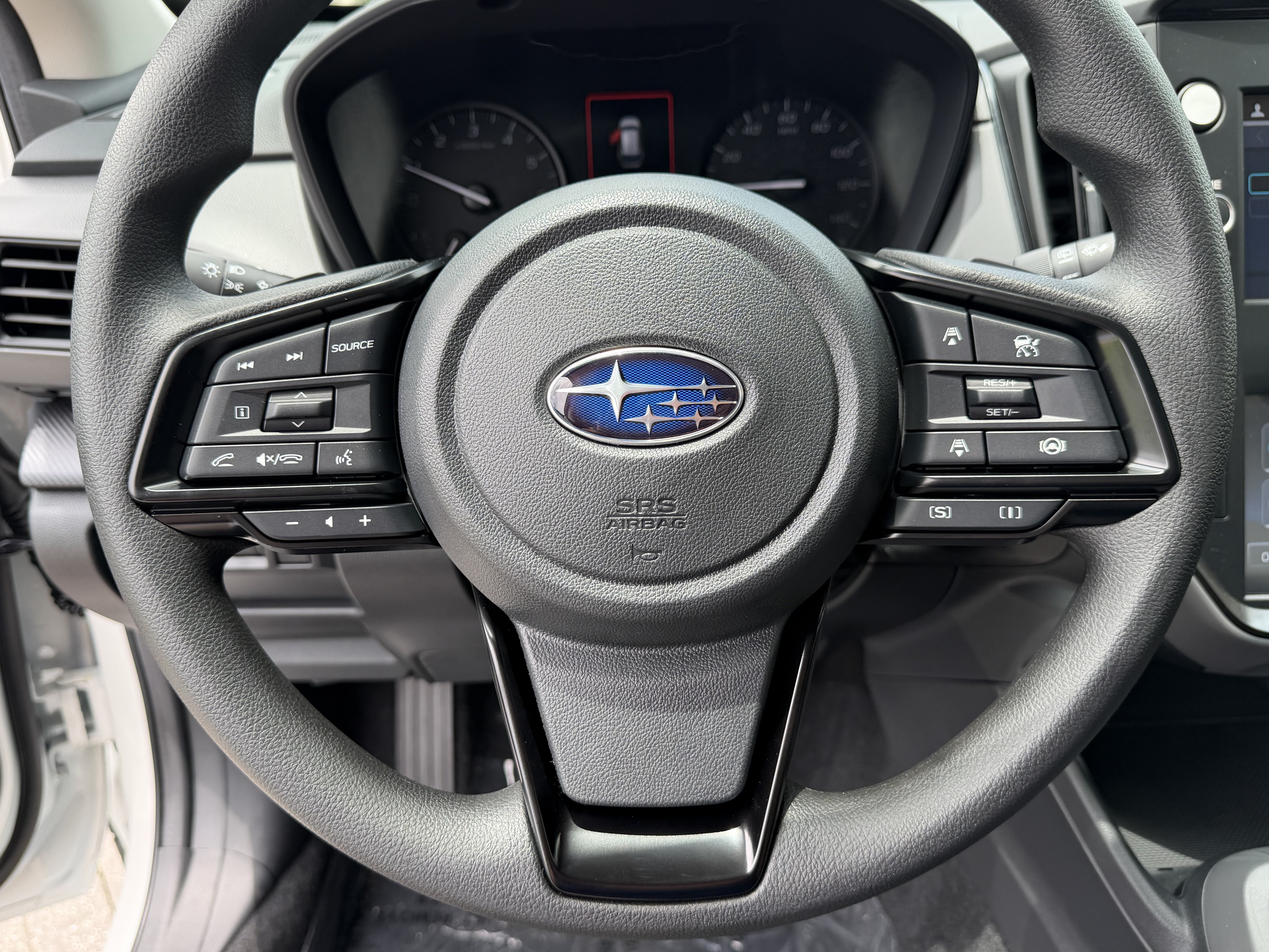 New 2026 CRYSTAL WHITE PEARL Subaru Base image 31