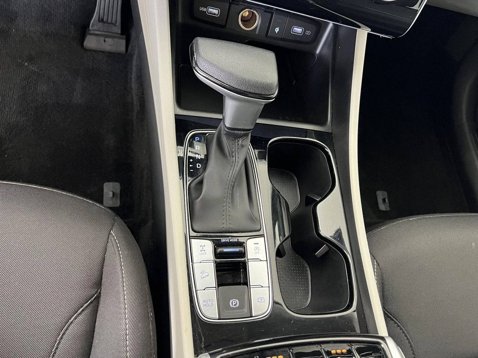 Used 2023 Wh Hyundai SEL image 18