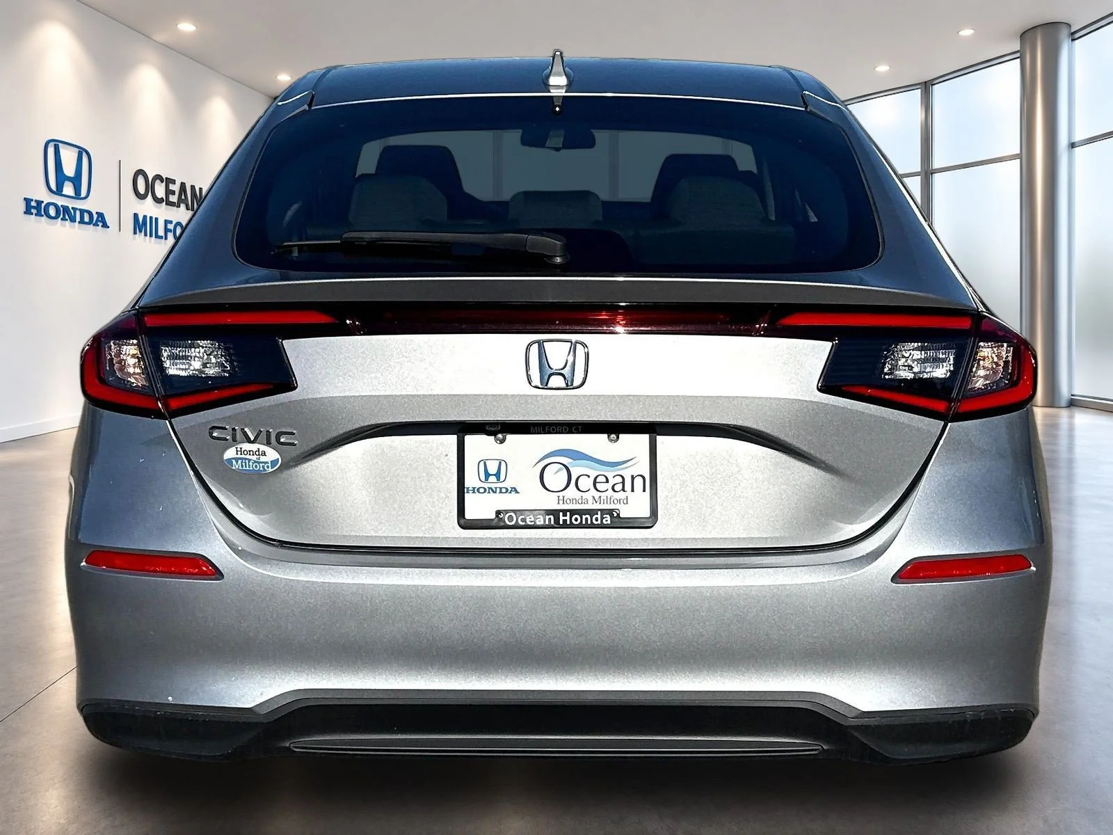 Used 2024 Lunar Silver Metallic Honda LX image 6