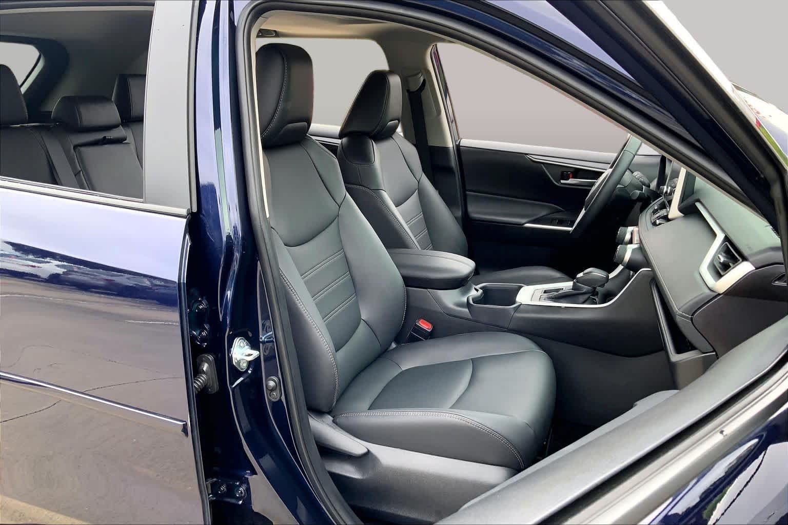 Certified Used 2025 Blueprint Toyota XLE Premium image 9