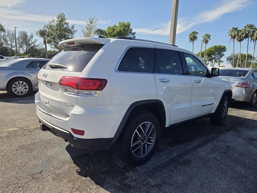 Used 2021 Bright White Clearcoat Jeep Limited image 5