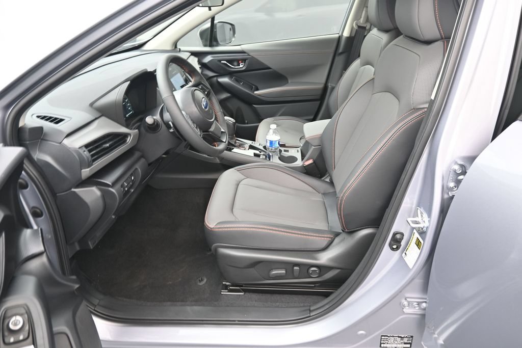 Used 2026 Ice Silver Metallic Subaru Limited image 13