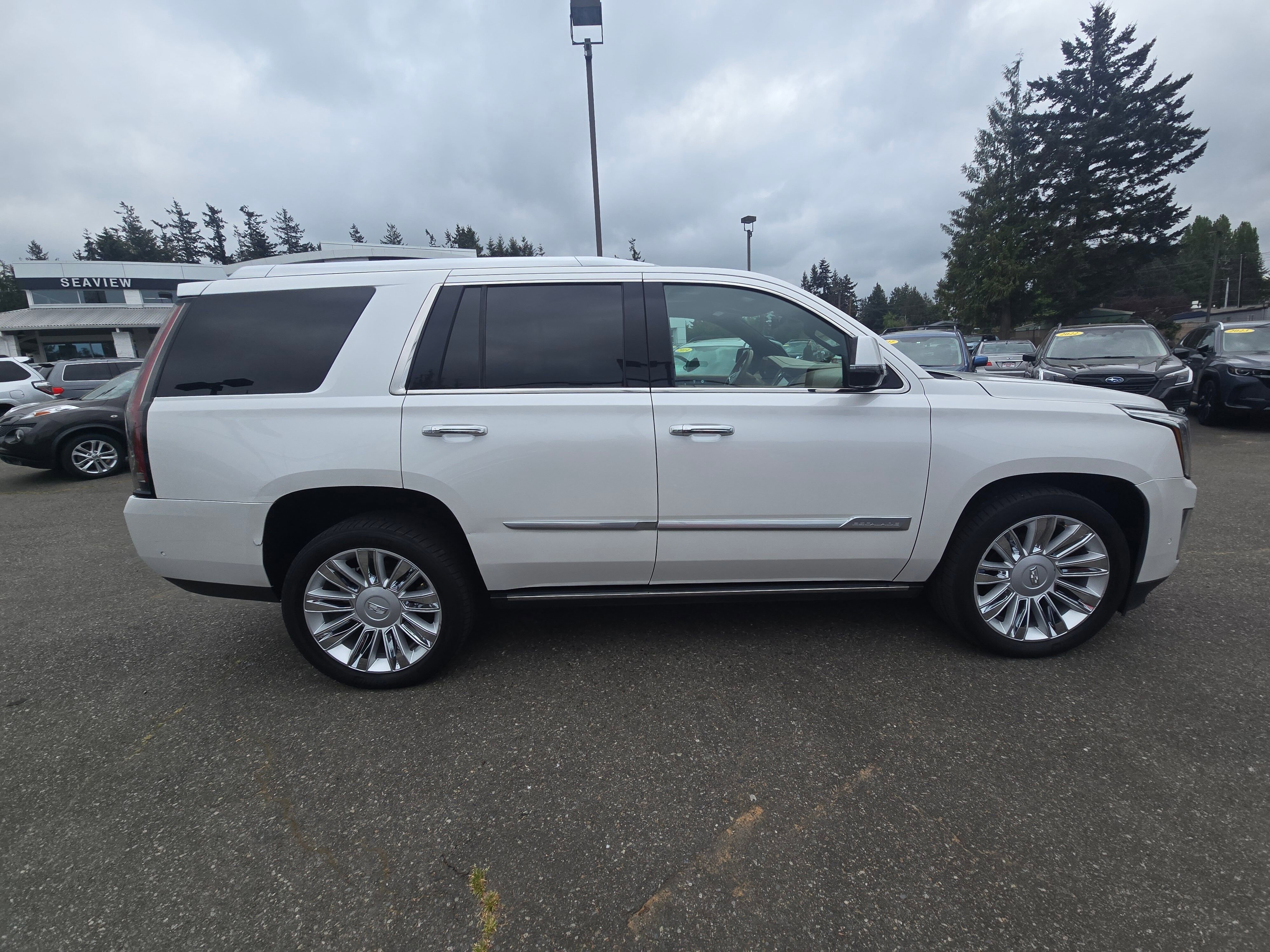 Used 2020 CRYSTAL WHITE TRICOAT Cadillac Platinum image 8