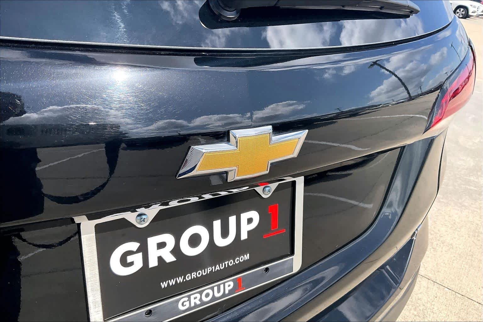 Used 2022 Mosaic Black Metallic Chevrolet LT image 30