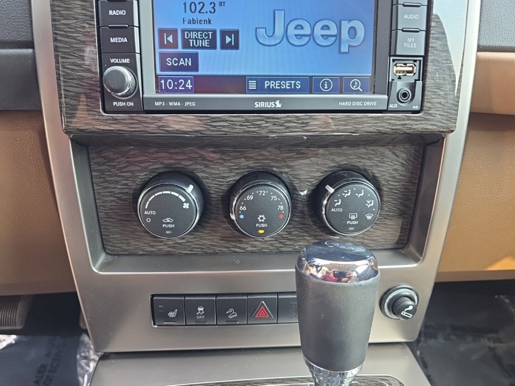 Used 2011 Light Sandstone Metallic Jeep Limited image 15