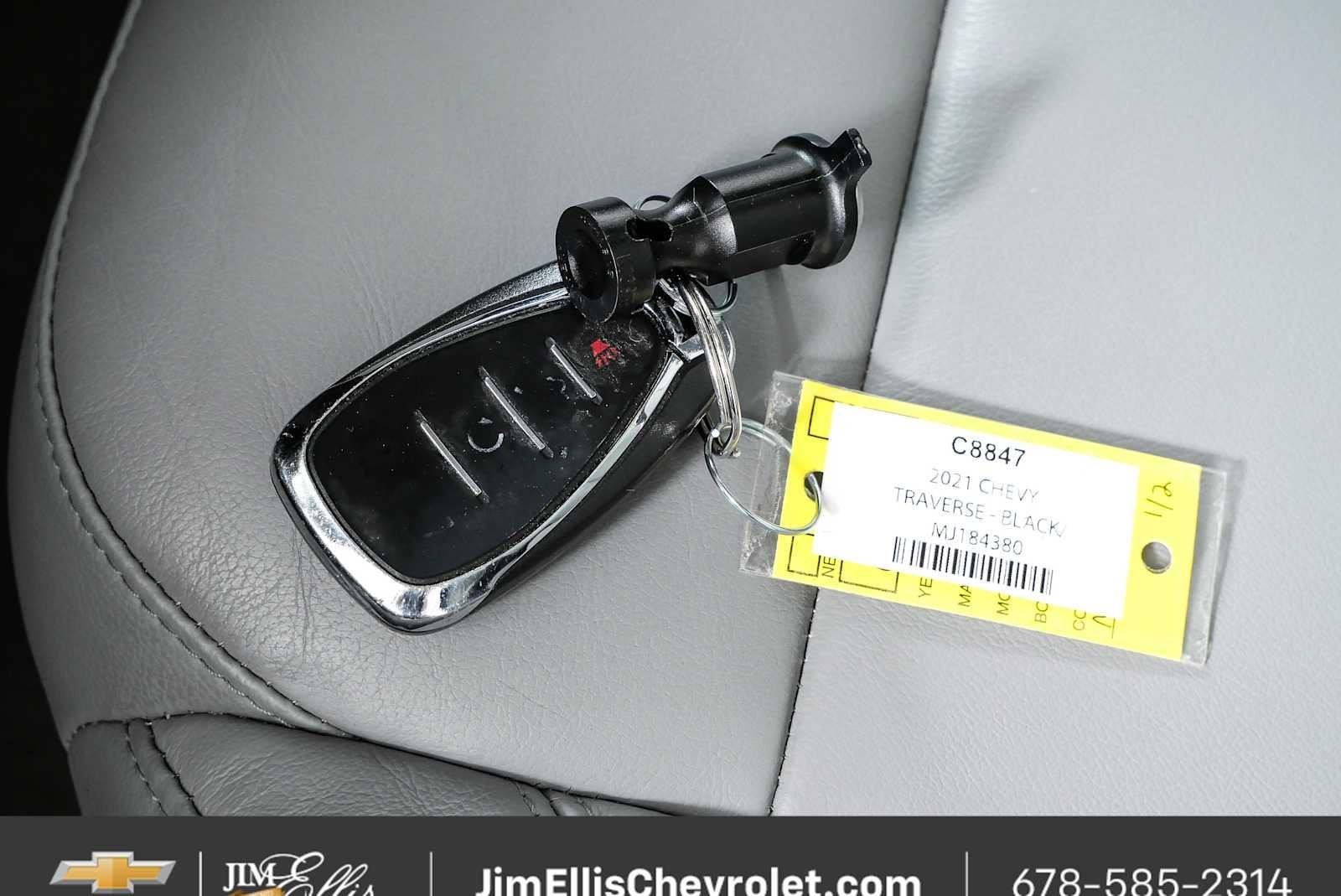2021 Chevrolet Traverse 3LT - Photo 39