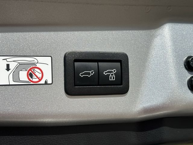 Certified Used 2024  Toyota Limited image 30