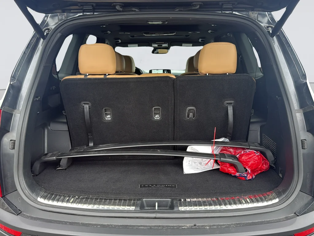 Used 2022 Gray Kia SX image 29