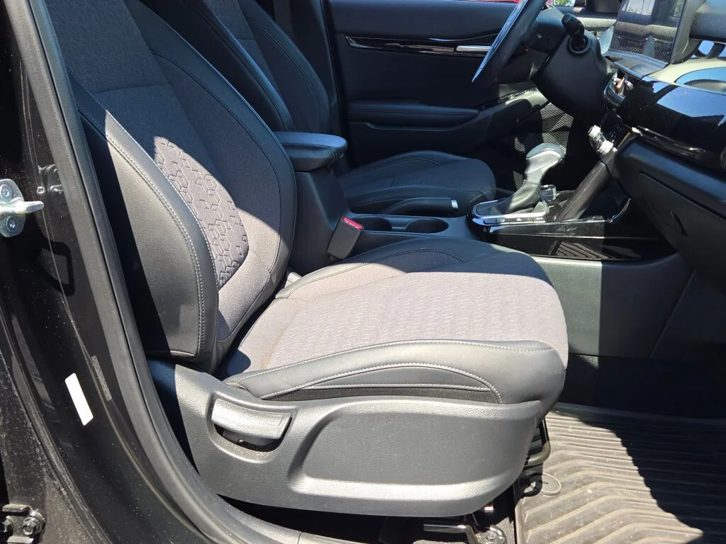 Used 2024 Black Kia S image 6