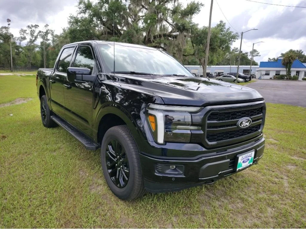 New 2026 Agate Black Metallic Ford Lariat® image 8