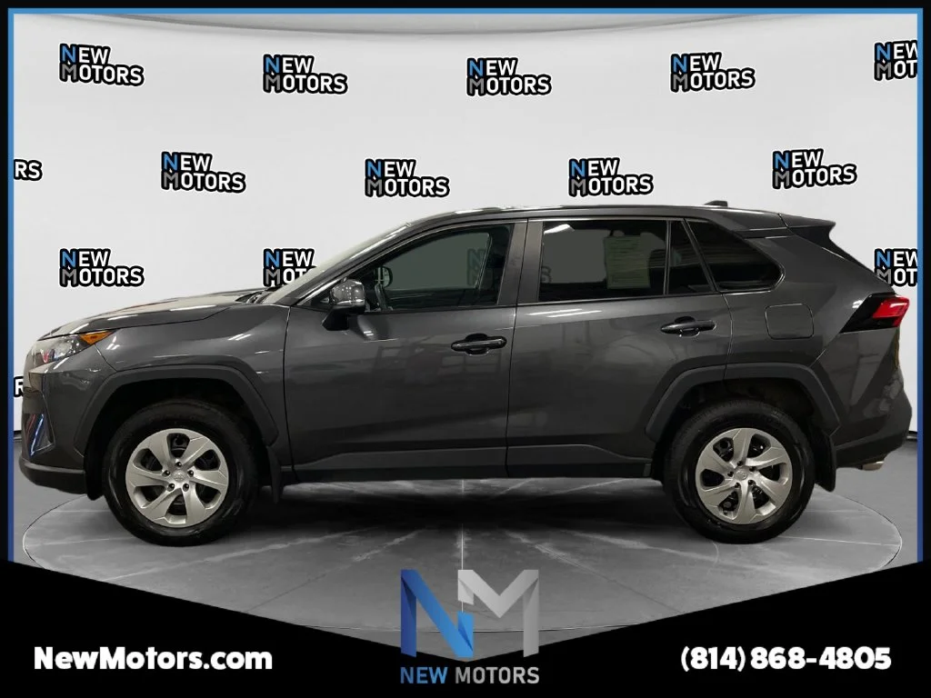 Used 2022 Magnetic Gray Metallic Toyota LE image 2
