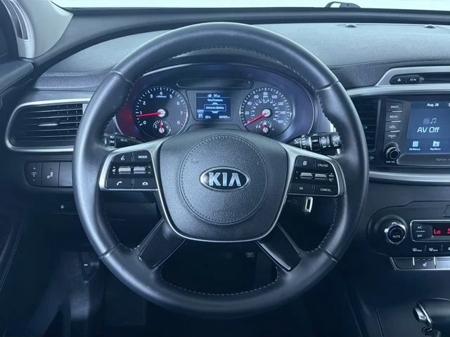Used 2019 Platinum Graphite Kia LX image 13