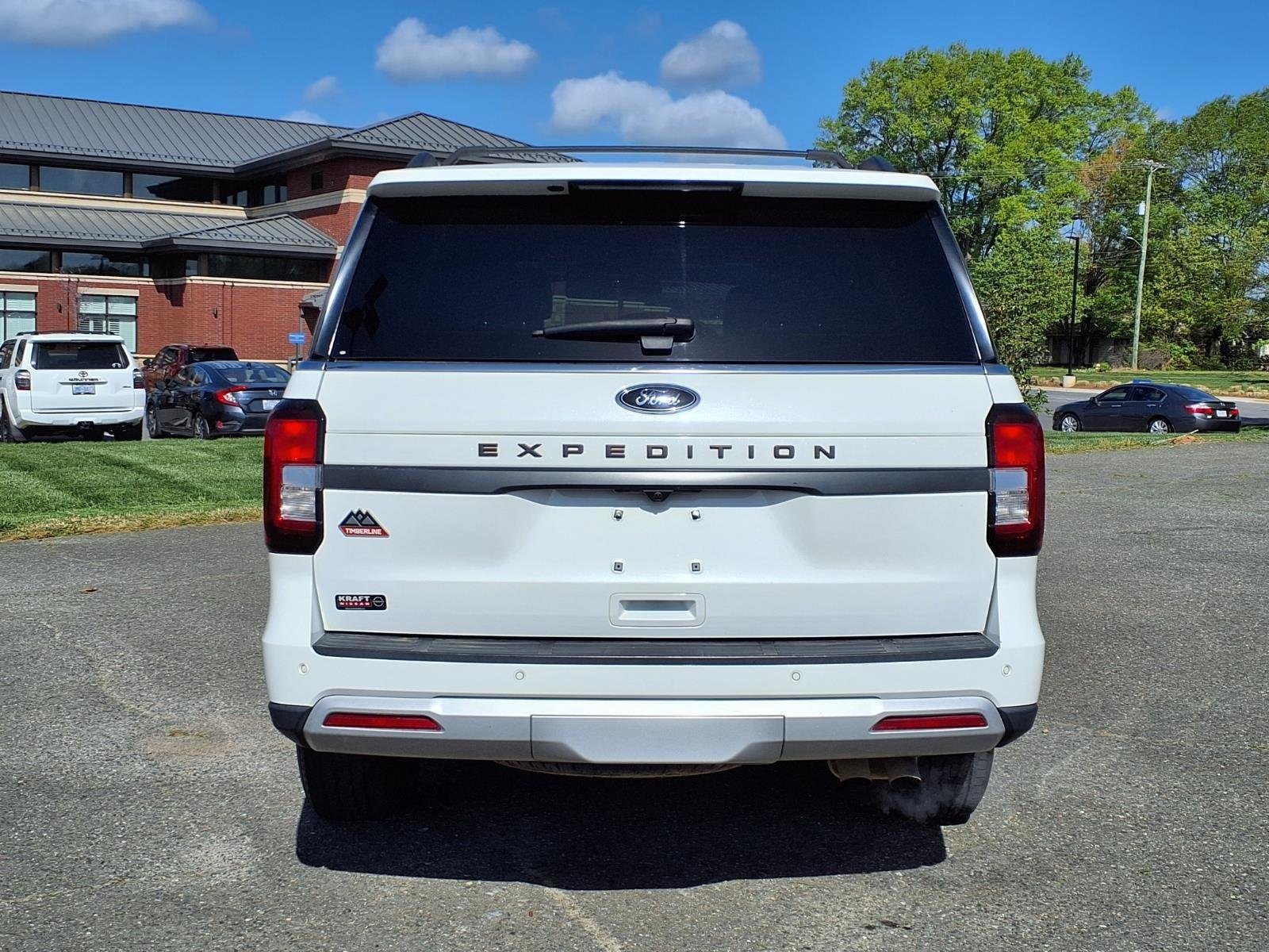 Used 2022 Star White Metallic Tri-Coat FORD TIMBER image 10