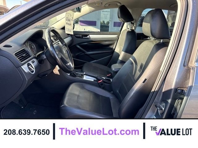 Used 2012 Gray Volkswagen 2.5 SE image 20