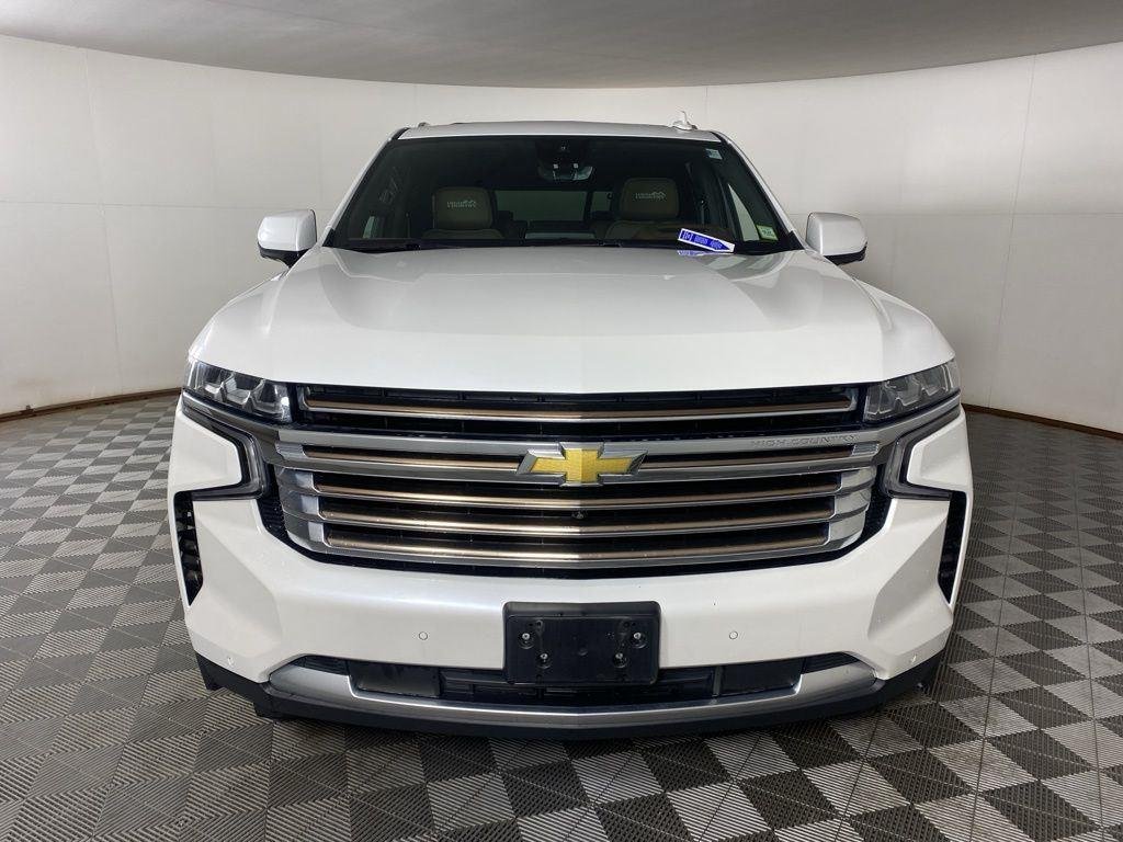 Used 2024 Pearl Chevrolet High Country image 2