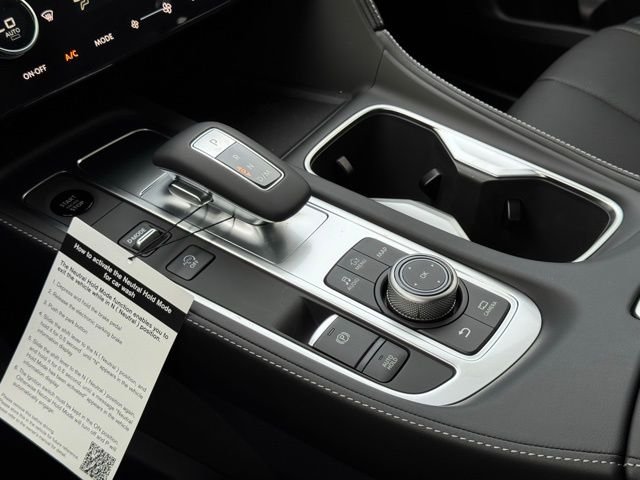 New 2026 RADIANT WHITE INFINITI Luxe FWD image 34