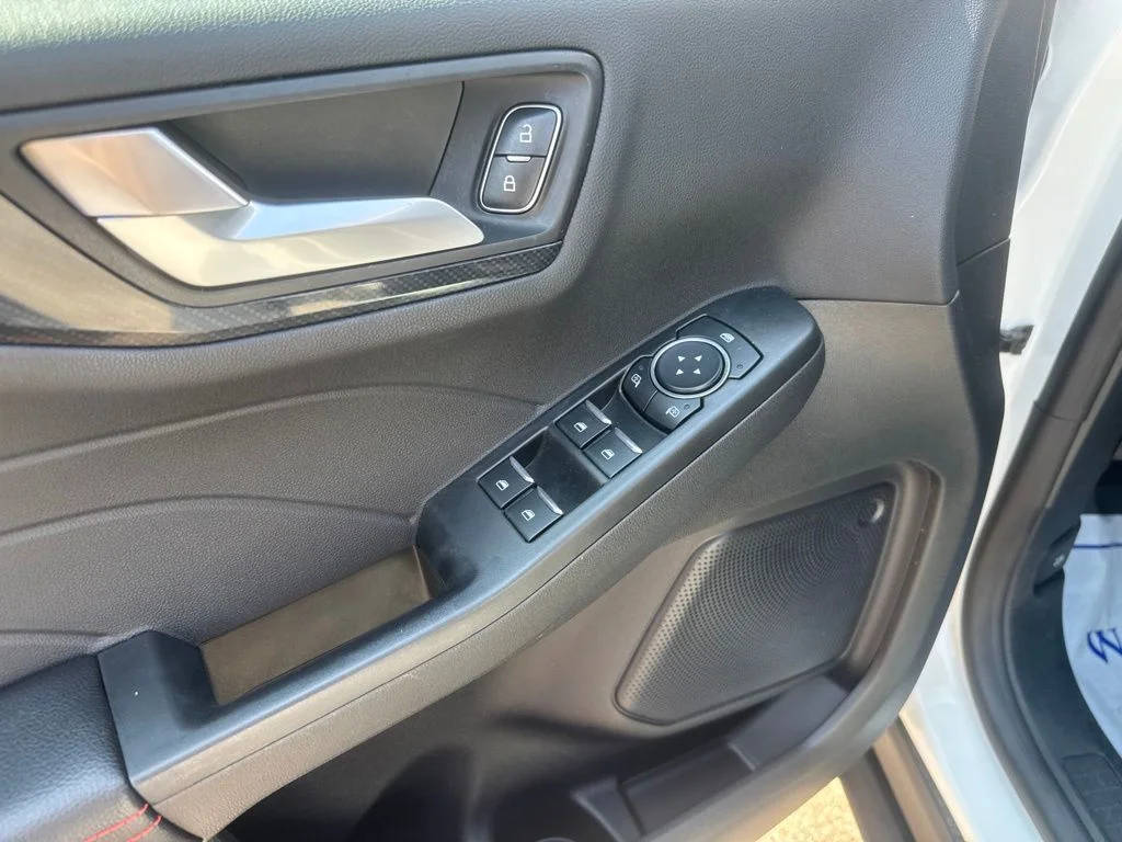 Used 2024 White Metallic Ford ST-Line image 13