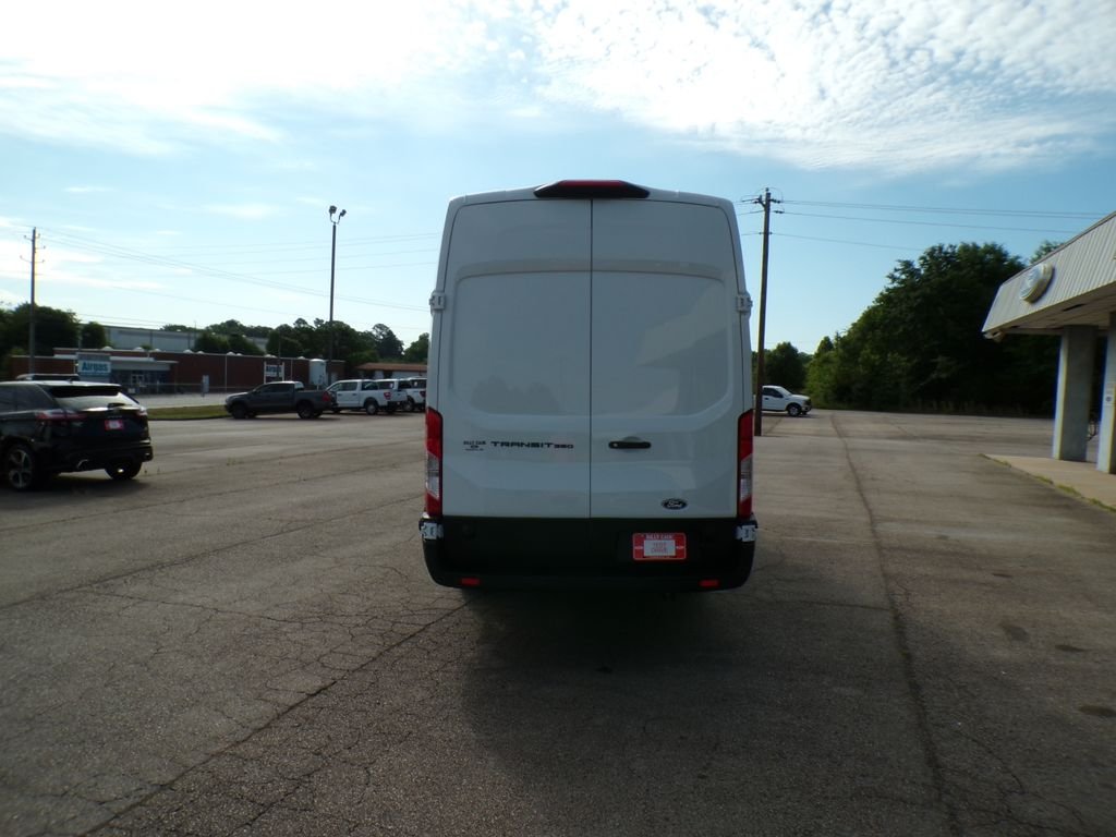 New 2026 Oxford White Ford Cargo Van image 6