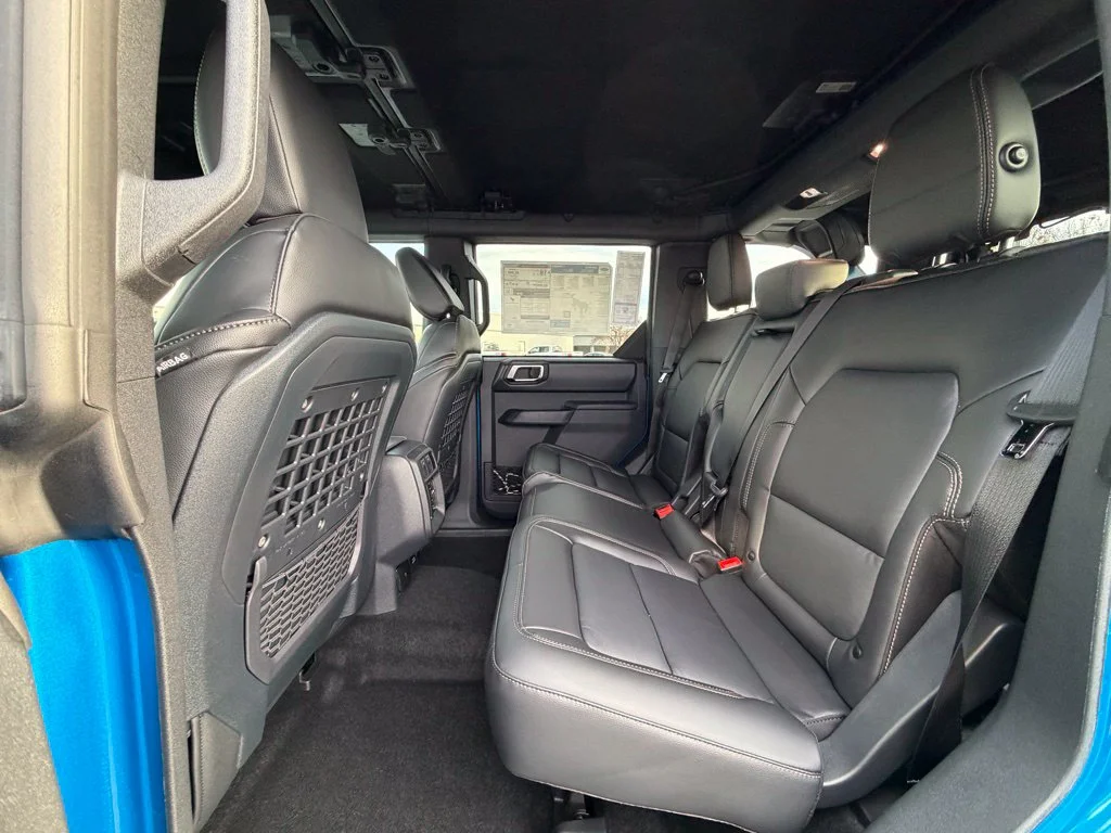 Used 2025 Blue Ford Badlands image 24