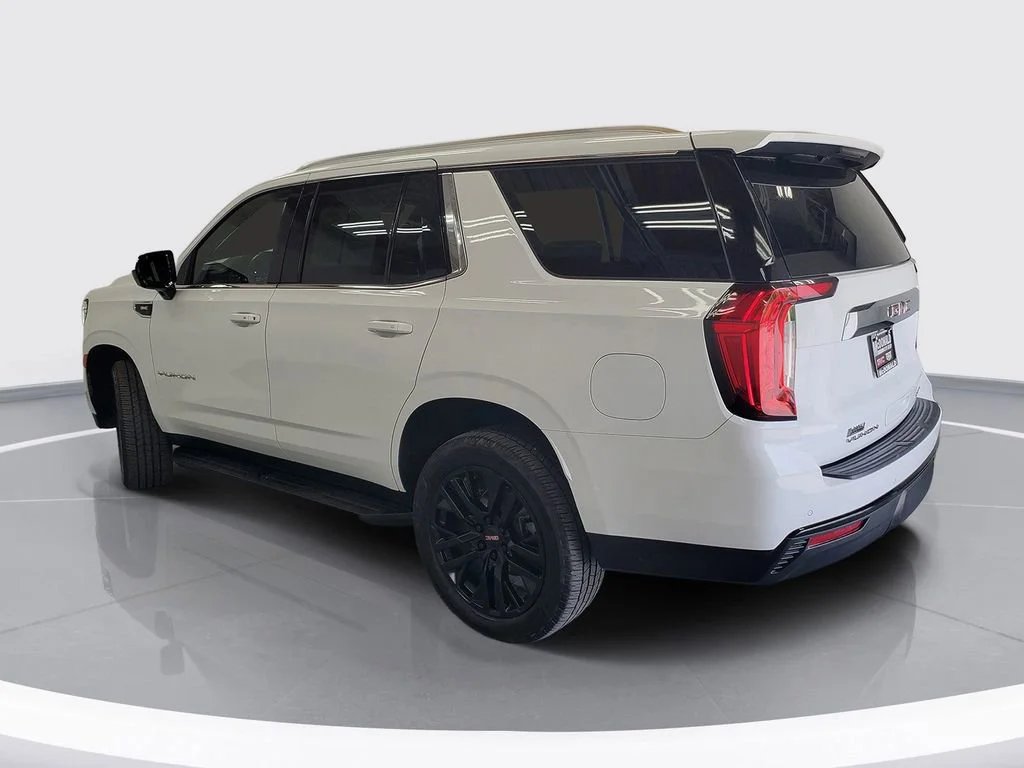 Used 2023 Summit White GMC SLE image 4