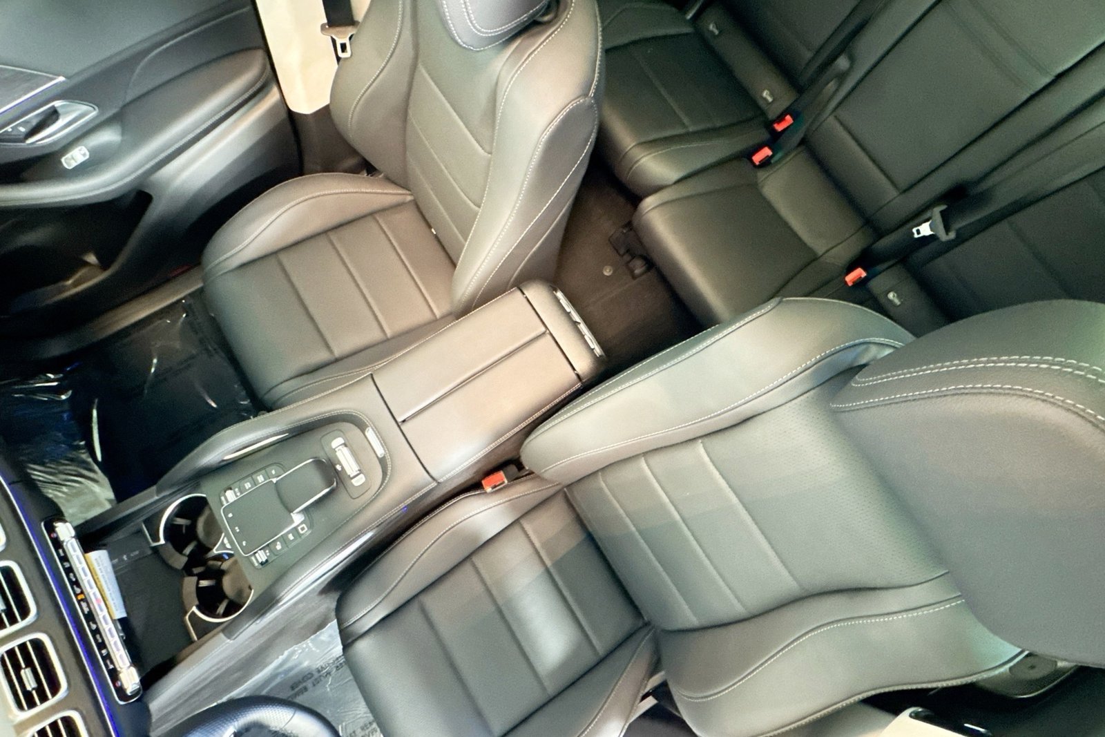 New 2026 MANUFAKTUR Moonlight White Metallic Mercedes-Benz GLS 450 image 19