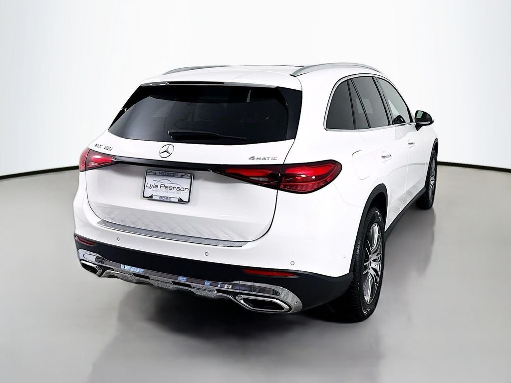 New 2026 Polar White Mercedes-Benz GLC 300 image 9