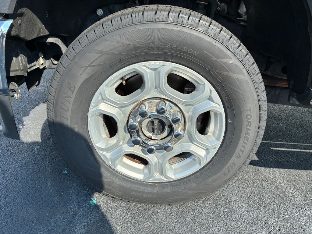 Used 2025 Gray Ford XLT image 7