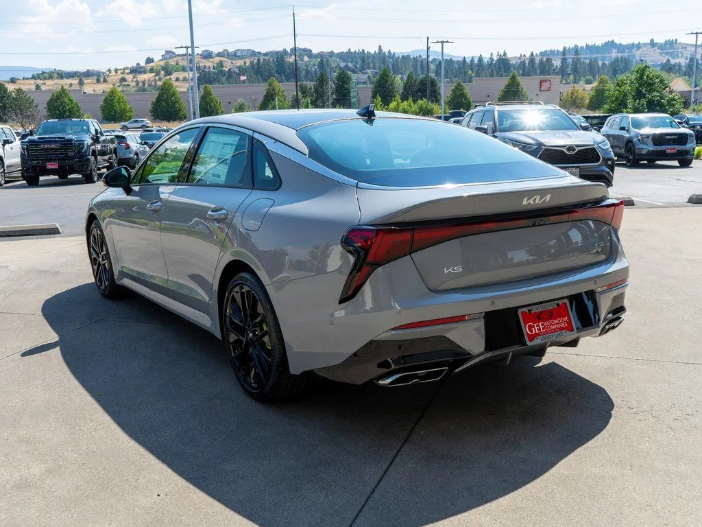 New 2026 Wolf Gray Kia GT image 5