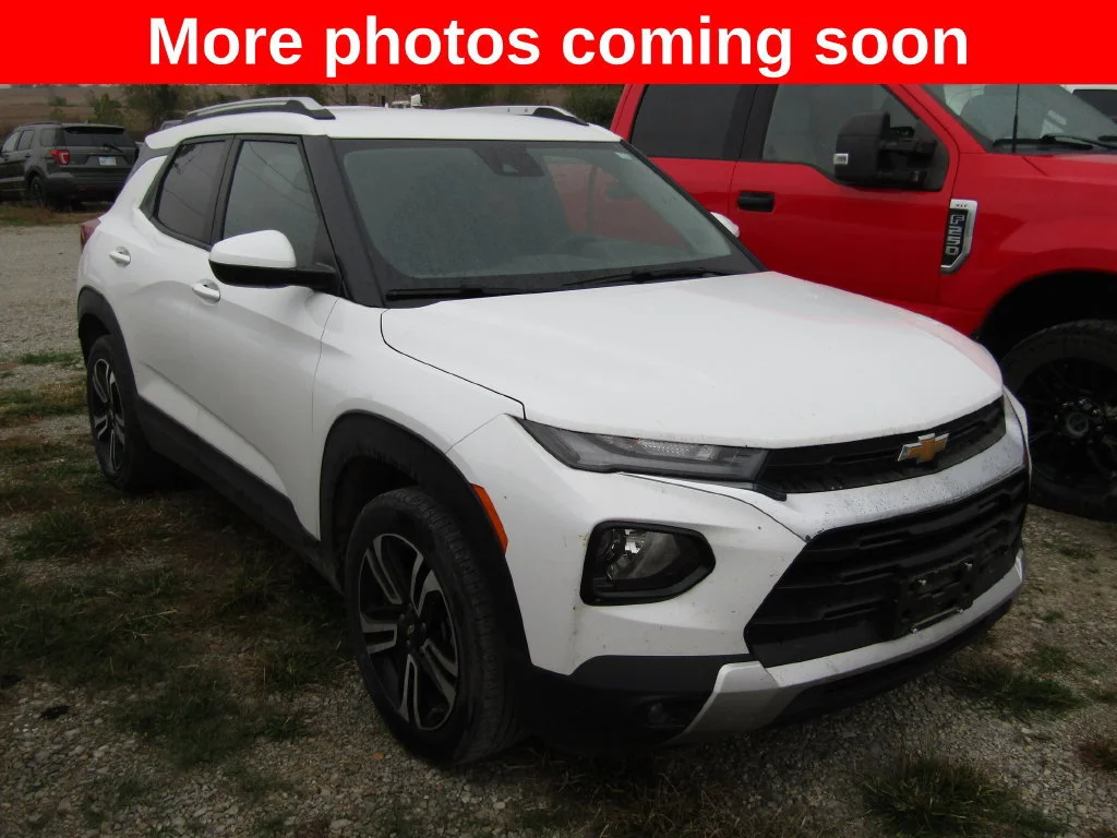 Used 2023 SUMMIT WHITE Chevrolet LT image 7