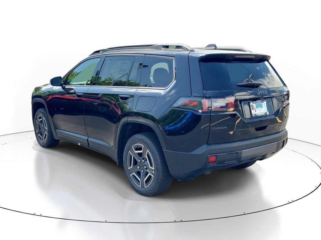 New 2026 Diamond Black Crystal Pearlcoat Jeep Limited image 3