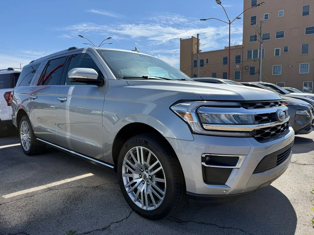 Used 2024 Silver Ford Limited image 10