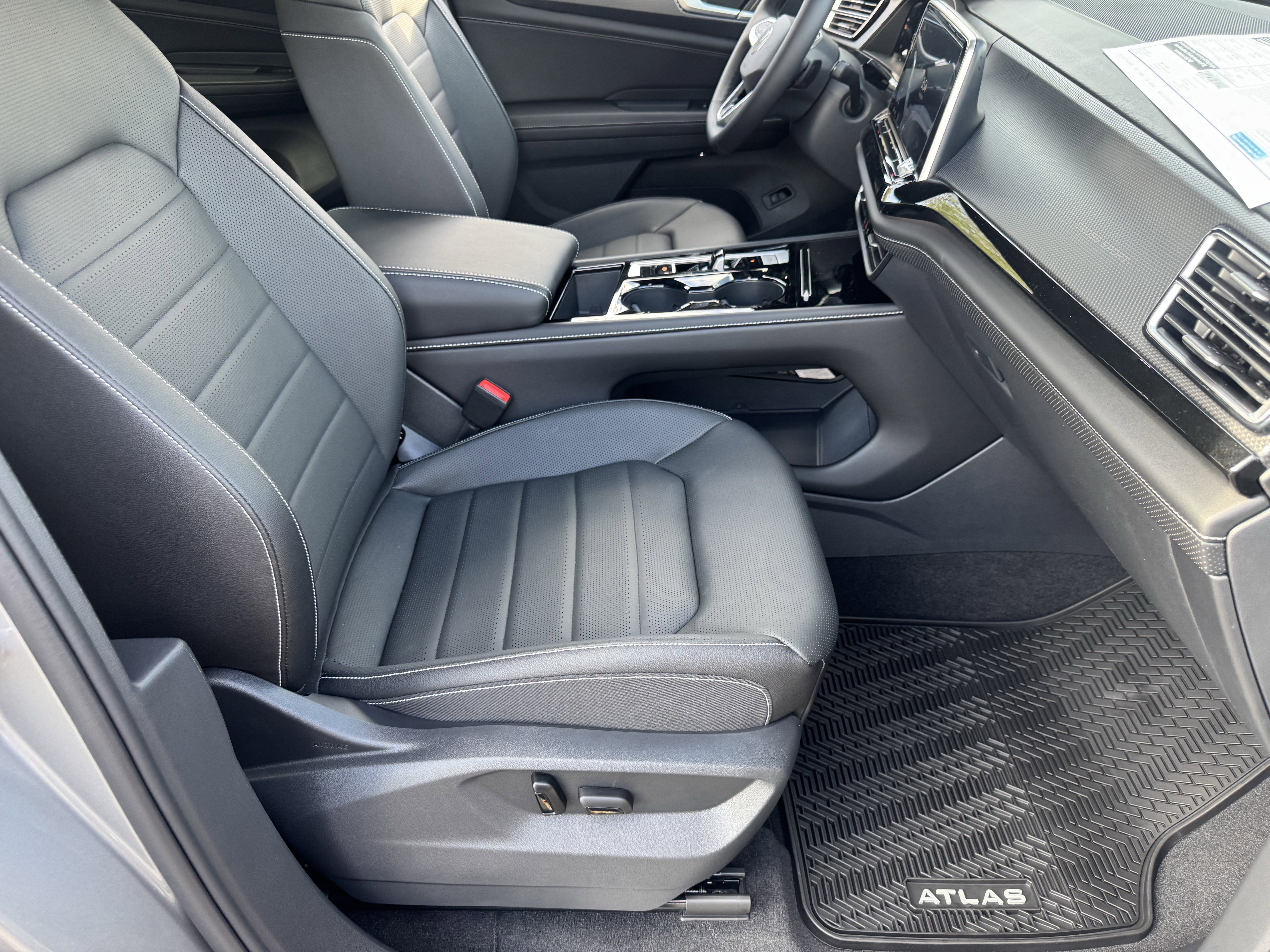 2026 Volkswagen Atlas Cross Sport SEL R-LINE - Photo 7