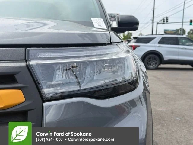 New 2026 Carbonized Gray Metallic Ford Tremor image 7