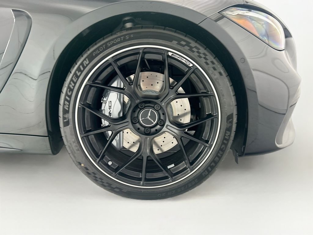 New 2027 Obsidian Black Metallic Mercedes-Benz CLE 53 AMG® image 28